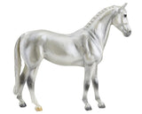 Breyer PEARLY GREY TRAKEHNER #960